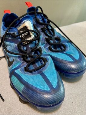 Nike Blue and Black Running Sneakers with Orange Pull Tabs